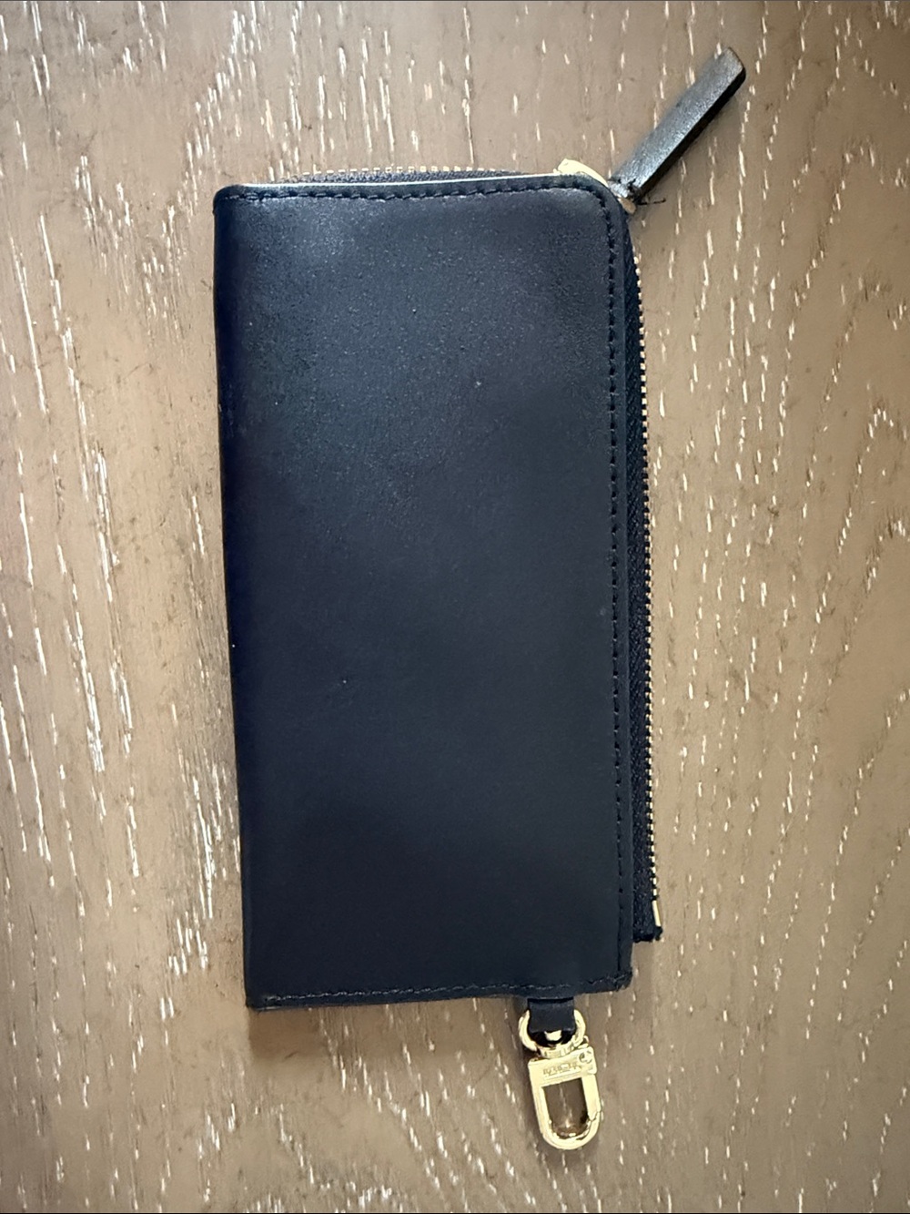 Tumi Black Leather Zip Card Wallet with Gold Hardware - Picture 4 of 4